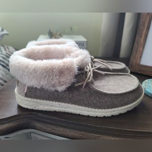 Hey Dude Women’s Britt Nut Bootie